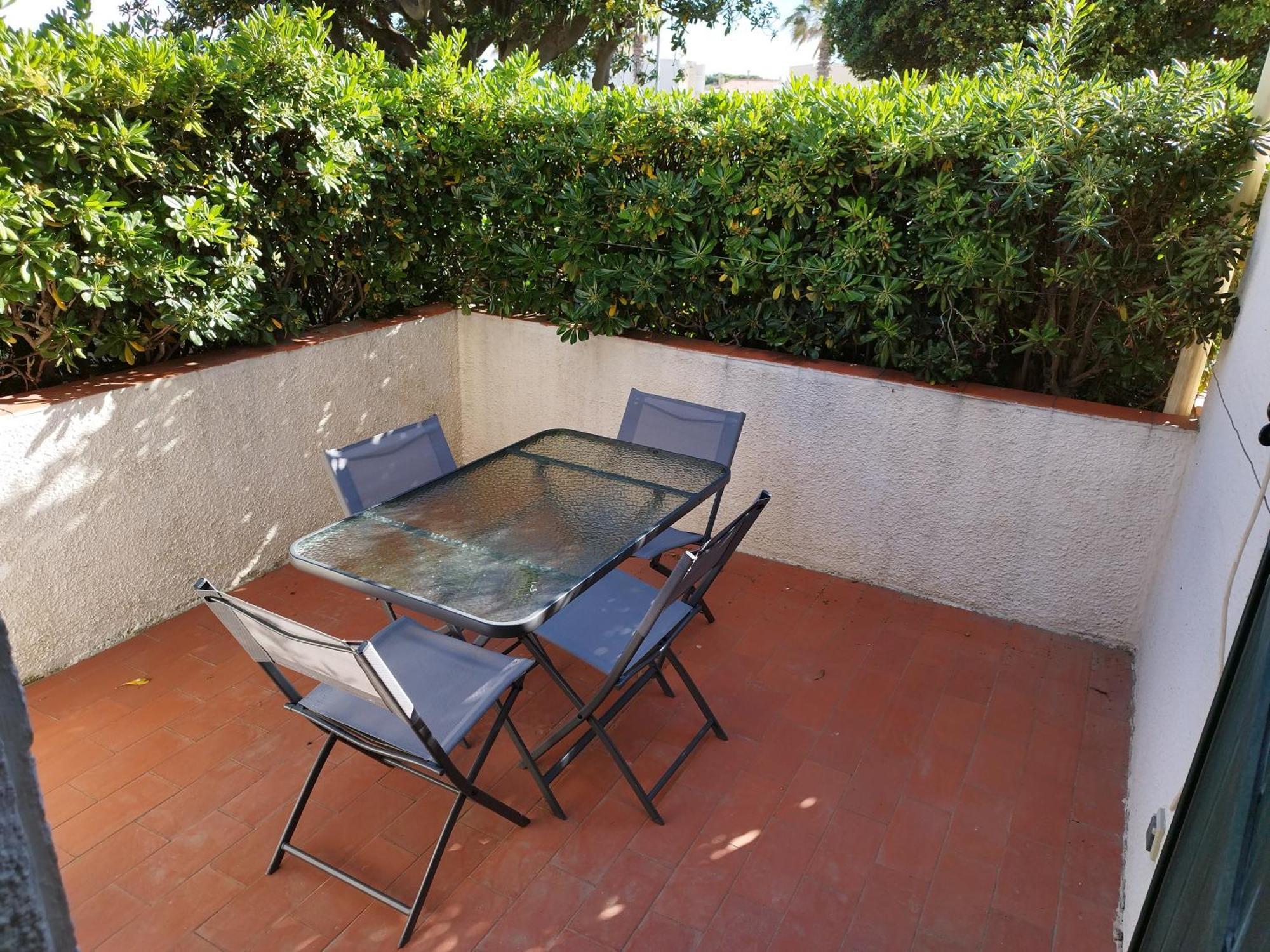 Les Miramars Apartment *